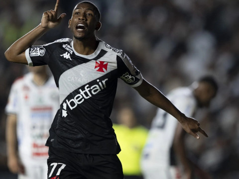 瓦斯科达伽马主帅：我觉得拉扬现在离开球队都不是一个好时机，我认为他应该留在球队