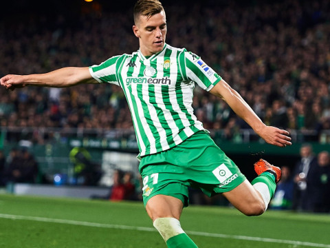 法媒：雷恩有意贝蒂斯球队中场球员洛塞尔索，不过明确球员方面经纪人的谈判不太顺利