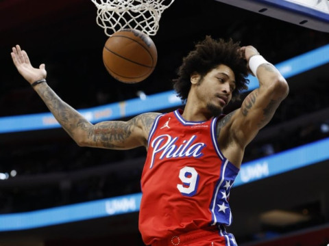 费城冲冠还有隐藏大杀器！他从神经刀变屠龙刀 1转变胜过2亿傀儡