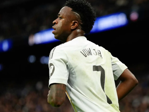 绿帽哥：维尼修斯接触了一家来自沙特的球队，球队向球员报价2亿镑引进球员