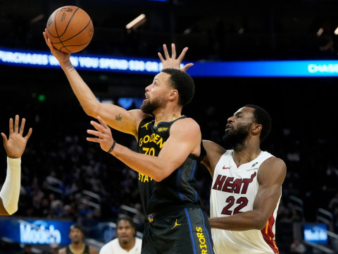 NBA常规赛勇士vs猛龙 勇士首发阵容出炉！库里、波杰姆斯基、穆迪、追梦格林、波斯特