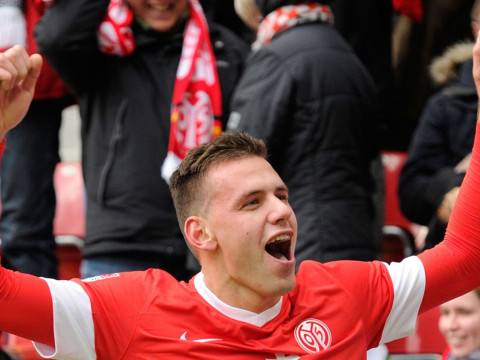 德甲精选：美因茨VS沃尔夫斯堡比分预测，狼堡防守形同虚设客场难求一胜