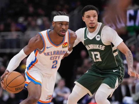 亚历山大40+7+11雷霆大胜雄鹿 字母哥19+14+7隔扣霍姆格伦