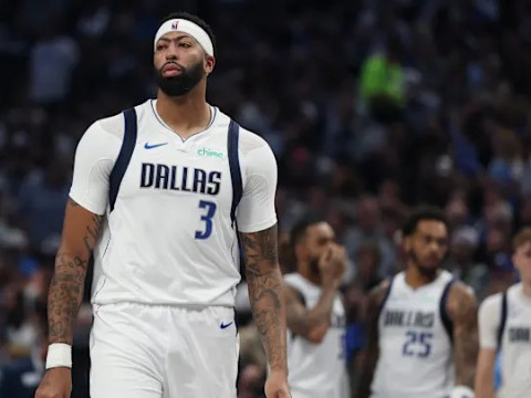 美记：勇士从未探讨过用巴特勒去换取戴维斯的可能性