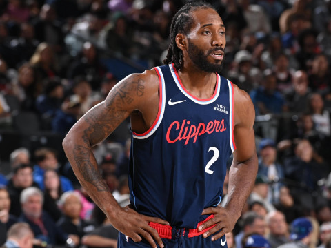 美记：伦纳德将在今日上演的洛城德比中迎来复出，快船将坐镇主场迎战湖人