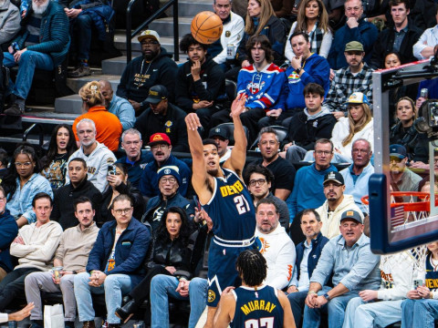 NBA常规赛-掘金vs雄鹿伤病名单（1月24日）约基奇左膝扭伤继续缺阵