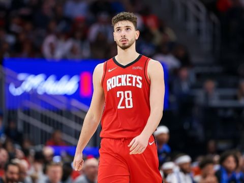 休媒怒批申京软弱无能！火蜜建议决胜时刻DNP：在场-18各种误攻