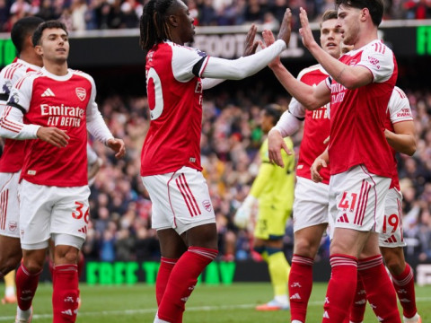 阿森纳本赛季在各项的赛事上对手打进1球一下的比赛占比76%，为五大联赛最高的球队