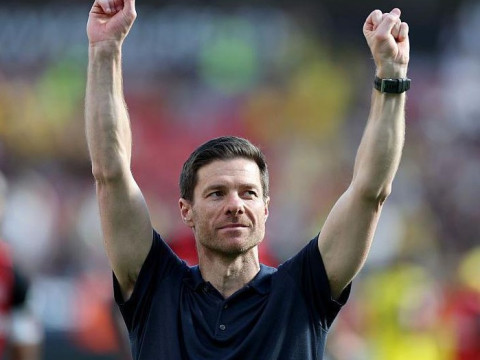 勒沃库森CEO费尔南多·卡罗：几天前我和阿隆索还见过面，不过他不会回来药厂