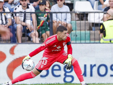 阿尔瓦塞特门将：皇马和巴萨都是这个星球最好的球队，很难判断谁更强大