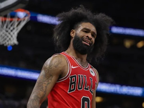 Shams：公牛将科比·怀特与康利送至黄蜂，换来塞克斯顿、吉昂以及3个次轮