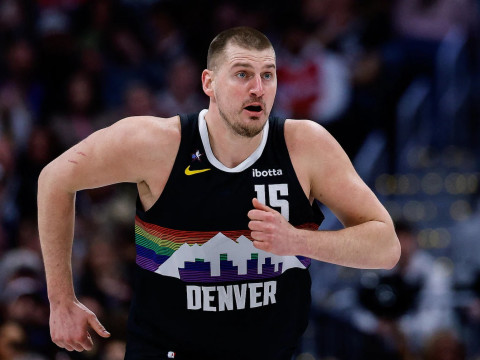 明日NBA常规赛掘金vs骑士 掘金伤病报告出炉！穆雷出战成疑 约基奇大概率出战