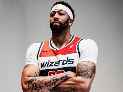 反转！奇才总经理宣布浓眉本赛季能复出 此前有报道称他提前报销