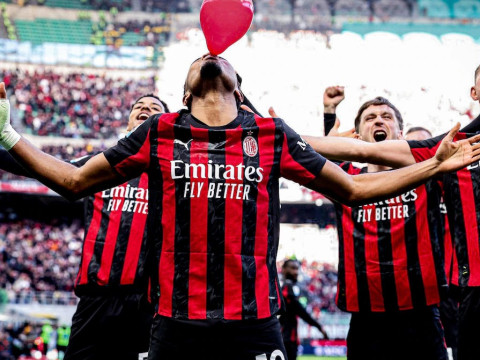 恩昆库：我们在这里就是为了争夺冠军，留下是我毫不犹豫的选择