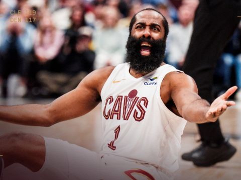 哈登绝平三分被犯规未响哨！骑媒高呼被野蛮对待 轰22+10+7+4帽太强