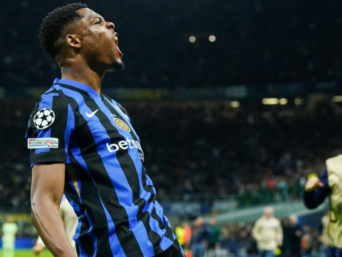 邓弗里斯：我正处在康复的最后阶段，很快就能回到球场