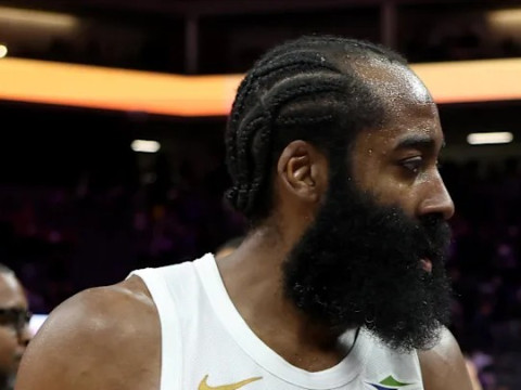 哈登谈骑士是否具备争冠实力：考虑到我们的阵容深度、投射、运动能力和全面性，答案毫无疑问是肯定的