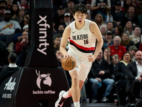 NBA常规赛录像回放完整版-开拓者vs森林狼全场回放（2.12）兰德尔狂砍41分！