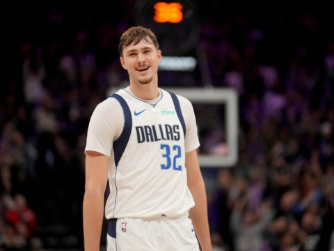 独行侠官方：弗拉格将缺席明日对阵湖人的比赛，也将无缘新秀挑战赛