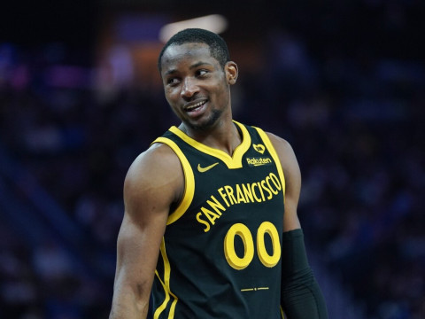 美记：科尔与邓利维曾多次指出，库明加的训练内容都是错误的