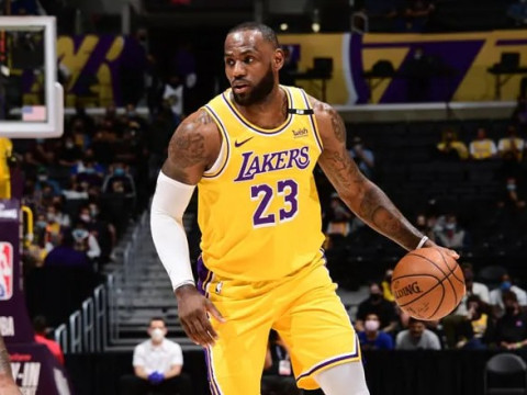 詹姆斯：我的竞技状态并没有下滑，我很清楚该如何在场上发挥作用