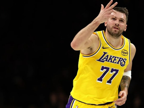 已连续缺席四场比赛！湖人主帅：东契奇预计能在全明星赛后复出