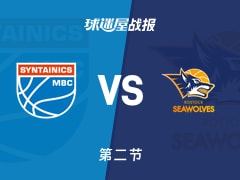 德篮甲常规赛：罗斯托克半场领先中央德国12分，科伦达得到11分，里夫斯得到11分