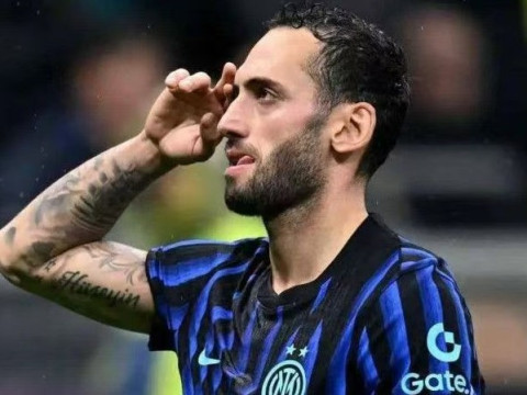 斯基拉：恰尔汗奥卢与国际米兰双方计划将在3月份进行续约