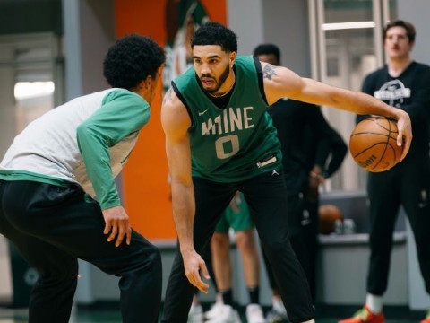 塔图姆宣布：尚未决定本季是否复出 康复第40周已恢复5V5训练