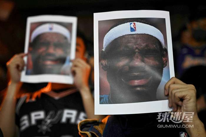 搞怪詹姆斯高清电脑壁纸