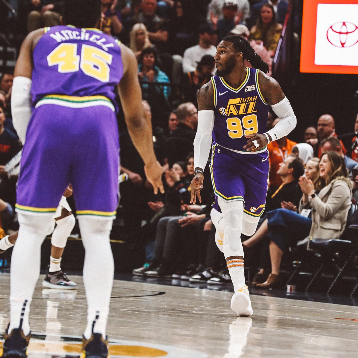 球迷屋 2019年3月5日 NBA常规赛继续进行，鹈鹕客场115-112逆转爵士，在拿到三连胜的同时终结了对手的四连胜。此战之后，鹈鹕30胜36负依旧排名西部第12位，爵士36胜27负位列西部第六。