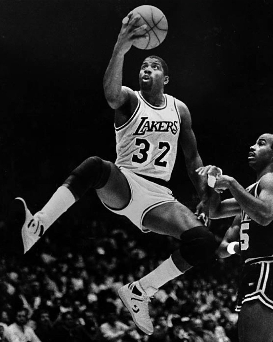 1979年nba状元魔术师埃尔文约翰逊