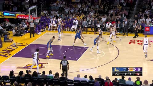 【NBA集锦】杰克逊蝴蝶穿花极限拉杆命中 这腰腹力量叹为观止