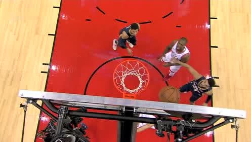 【NBA集錦】范喬丹名不虛傳 獨闖龍?zhí)稑O限拉桿上籃
