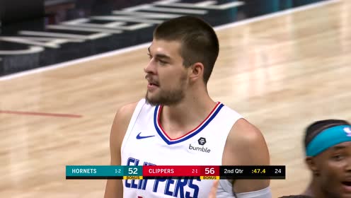 【NBA集錦】小卡穿襠擊地送助攻 祖巴茨籃下打成 2加1