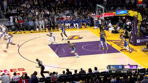 【NBA集锦】霍华德这球传的悄无声息 杰考克空接飞扣不太讲理