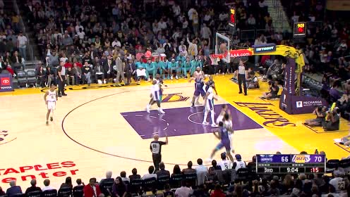 【NBA集錦】羅齊爾油門加速高拋連線 培根心領(lǐng)神會(huì)空接重扣勢(shì)如破竹