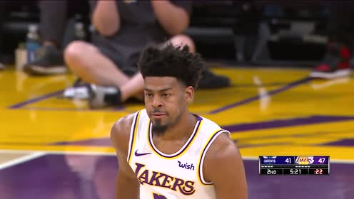 【NBA集錦】干得漂亮！庫(kù)克突破妙傳布拉德利拉桿上籃