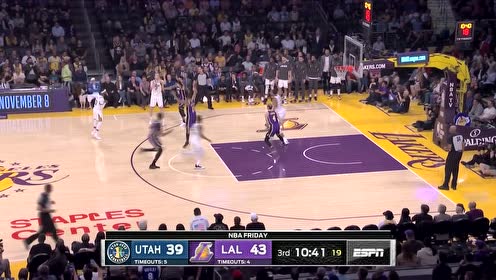 【NBA集錦】米切爾釘板詹皇再送暴扣 蕾哈娜場(chǎng)邊觀戰(zhàn)