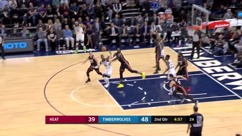 【NBA集錦】這命中率比后衛(wèi)還準(zhǔn)！唐斯迎著防守強(qiáng)飆三分再進(jìn)