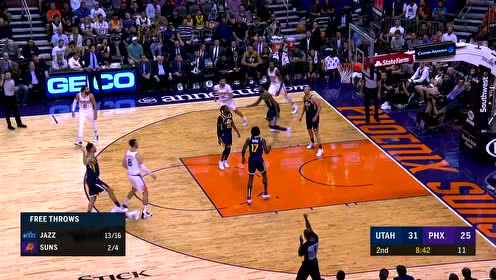 【NBA集錦】烏布雷外線穩(wěn)穩(wěn)手感發(fā)射炮彈 迎著防守順勢倒地收3+1