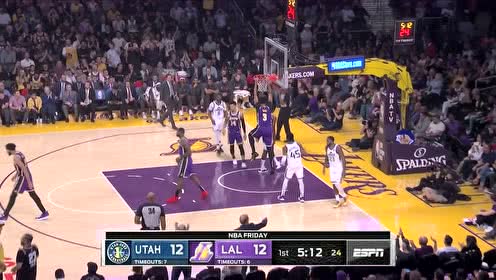 【NBA集錦】湖人反搶斷成功 濃眉哥籃下雙手掛扣