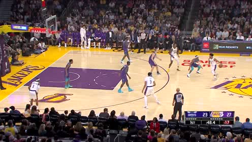 【NBA集錦】怎么輕松怎么來！濃眉無視防守?fù)P臂三分再刷網(wǎng)