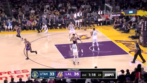 【NBA集錦】開啟追分模式！格林三分飆中米切爾突破上籃得手