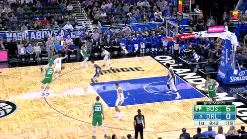 【NBA集錦】布朗穿花繞蝶連續(xù)兩次突破上籃得手 綠軍取得10-0夢(mèng)幻開(kāi)局