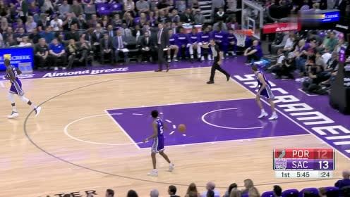 【NBA集錦】利拉德吸引包夾 助攻胡德遠(yuǎn)投三分彈無(wú)虛發(fā)