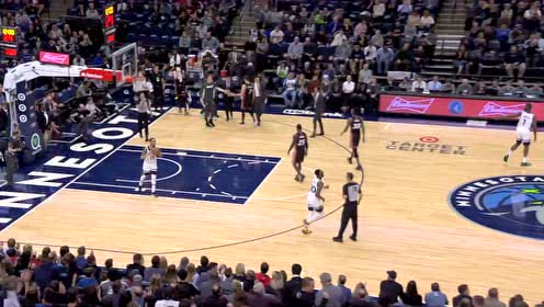 【NBA集锦】最后时刻疯狂互飙 纳恩底角三分射进内皮尔压哨三分回击