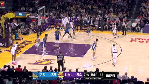 【NBA集锦】任你怎么防！詹姆斯同位置同姿势豪取四分不讲道理