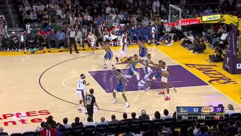 【NBA集锦】霍华德人缝骚传堪称艺术 这球我来回欣赏了五遍