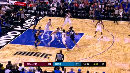 【NBA集錦】肉眼可見的天賦 富爾茨強(qiáng)突內(nèi)線華麗拉桿得手